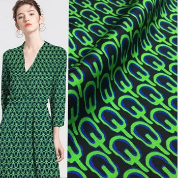 באיכות גבוהה אופנה למתוח אריג בד משי שחור ניאון כחול ירוק גיאומטריות הדפסה התות משי בד השמלה